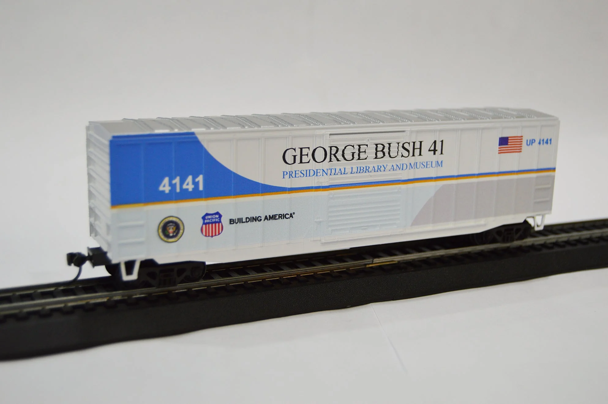 Value Trains USA 10057 HO George Bush 4141 Presidential Library 10'6" ACF Boxcar
