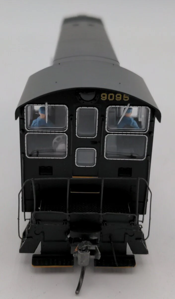Walthers 40810 HO Pennsylvania Railroad Diesel Locomotive #9095 - Image 5