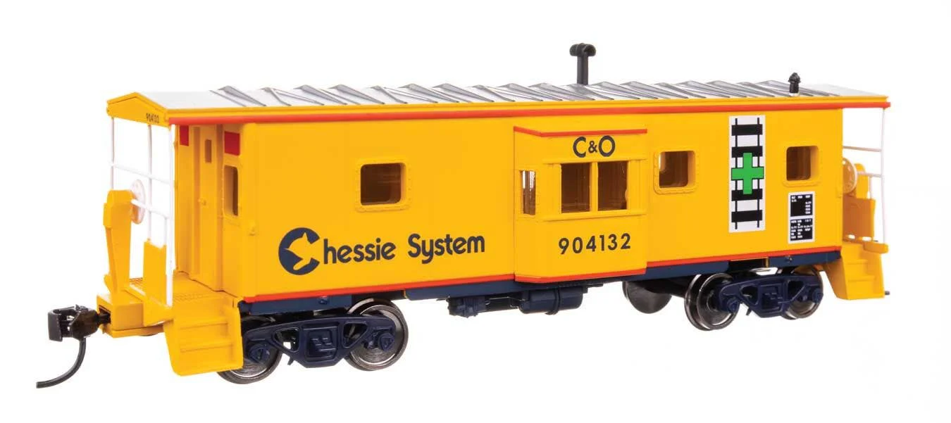 Walthers 910-8672 HO C&O International Bay Window Caboose Ready to Run #904132 - Image 2