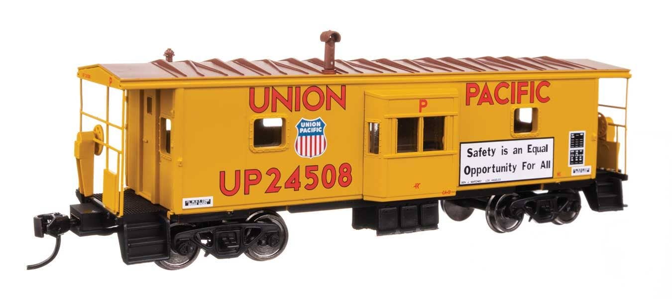 Walthers 910-8682 HO Union Pacific International Bay Window Caboose RTR #24554