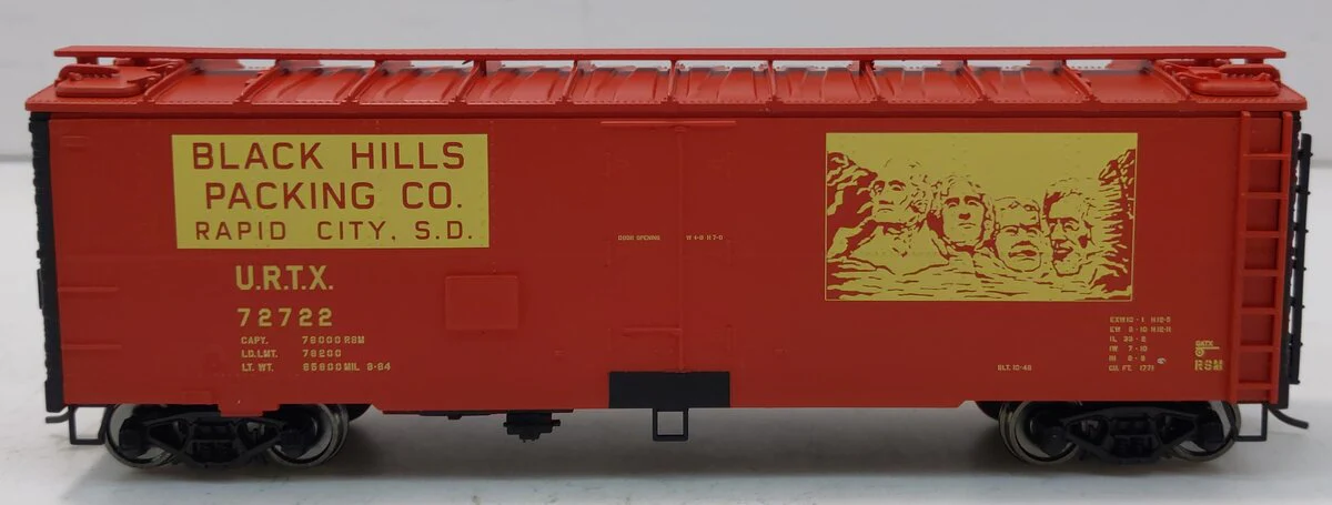 Walthers 932-2580 HO Black Hills Packing Co. 40' Meat Reefer #72722 LN/Box - Image 2