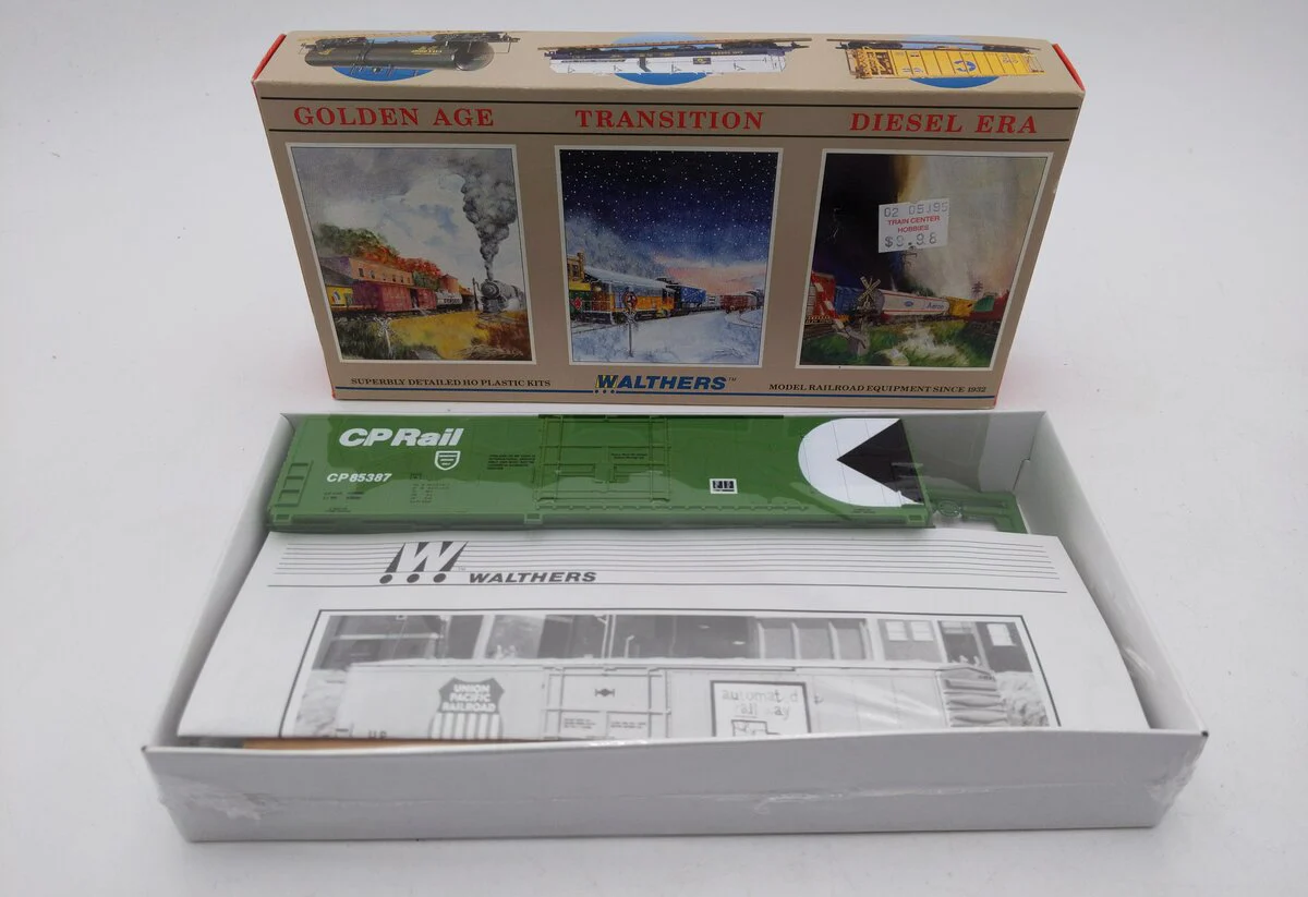 Walthers 932-4758 HO 50' FGE Insulated Box Car CP Rail MT/Box