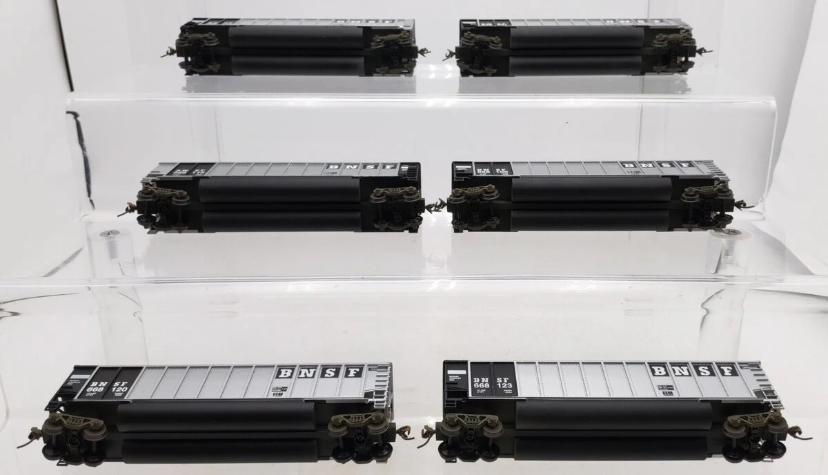 Walthers 932-5327 HO Scale Burlington Northern Santa Fe Bethgons (Pack of 6) EX/Box - Image 4