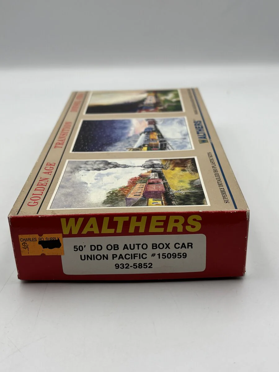 Walthers 932-5852 HO 50' DD OB Auto Box Car Union Pacific #150307