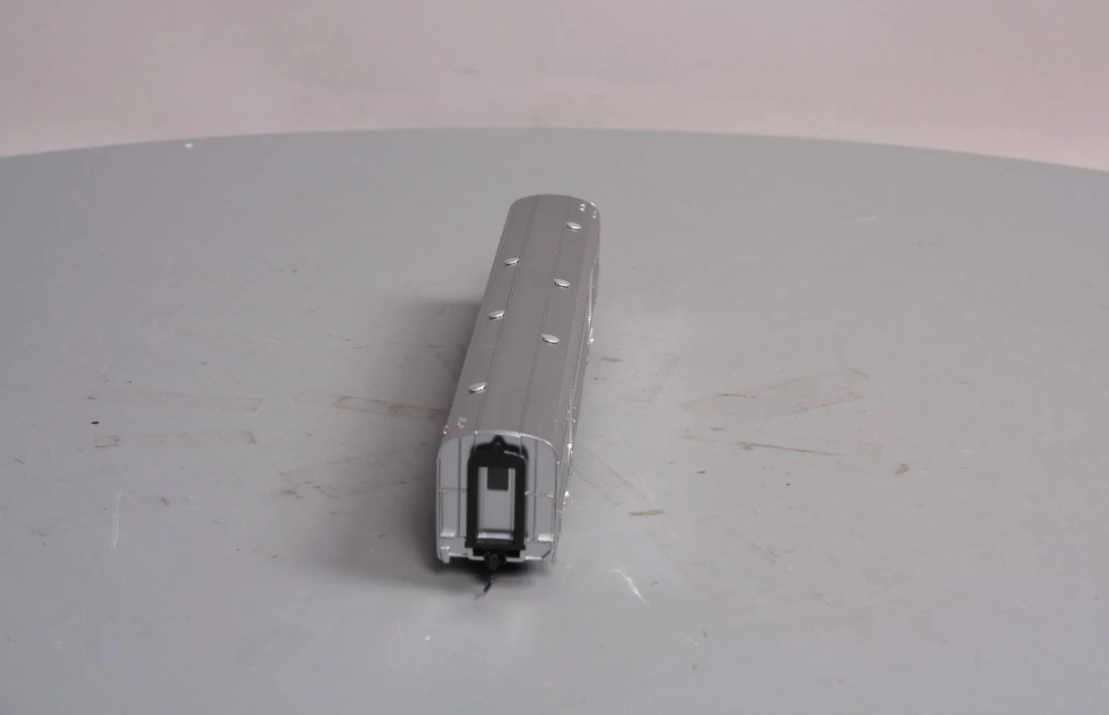 Walthers 932-9722 HO Scale Santa Fe Super Chief [Plated] Budd 73' Baggage Car LN/Box - Image 5