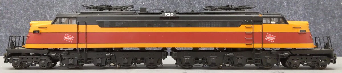 Weaver G1715LP O Gauge BRASS Milwaukee Road Little Joe Electric Locomotive #E20 EX/Box - Image 2