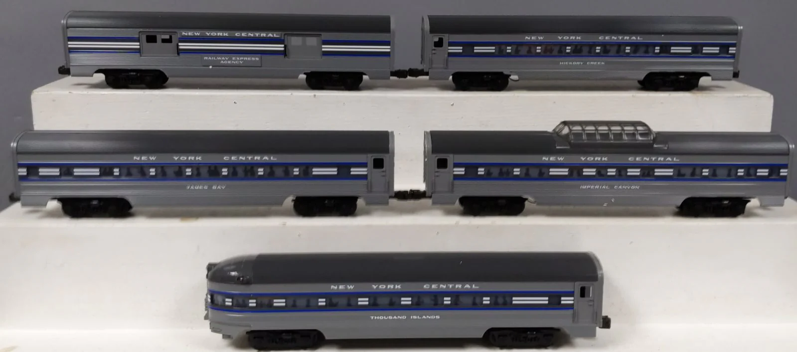 Weaver New York Central 5-Car Aluminum Passenger Set (3Rail) LN/Box - Image 2