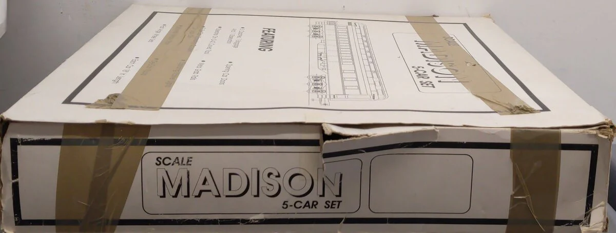 Williams 2009 O Gauge Scale Madison 5-Car Passenger Set 3-Rail NIB - Image 5