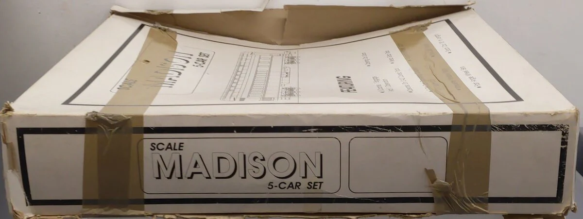 Williams 2009 O Gauge Scale Madison 5-Car Passenger Set 3-Rail NIB - Image 6