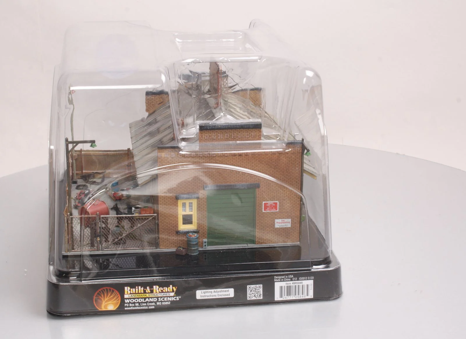 Woodland Scenics BR5846 O Built-&-Ready Deuce's Bike Shop Building LN/Box - Image 7